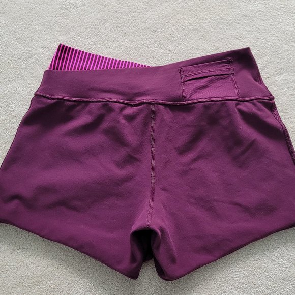 Lululemon reversible shorts - Picture 6 of 11